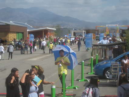 crowds at 2013 solar decathlon